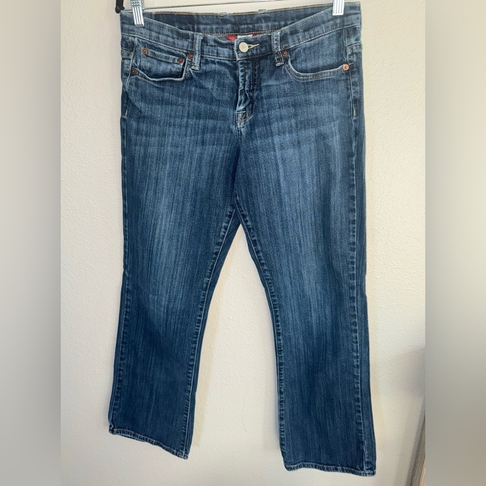 Lucky brand jeans. Regular inseam 8/29.  Parker easy rider 7WP1062.